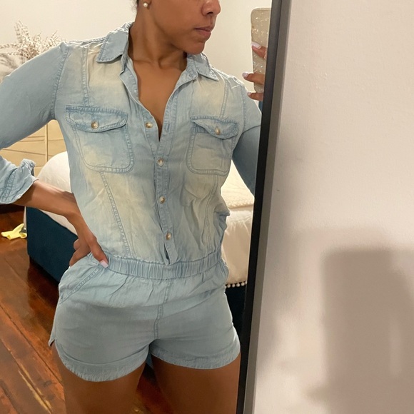 Love Tree Denim Romper - Picture 2 of 7